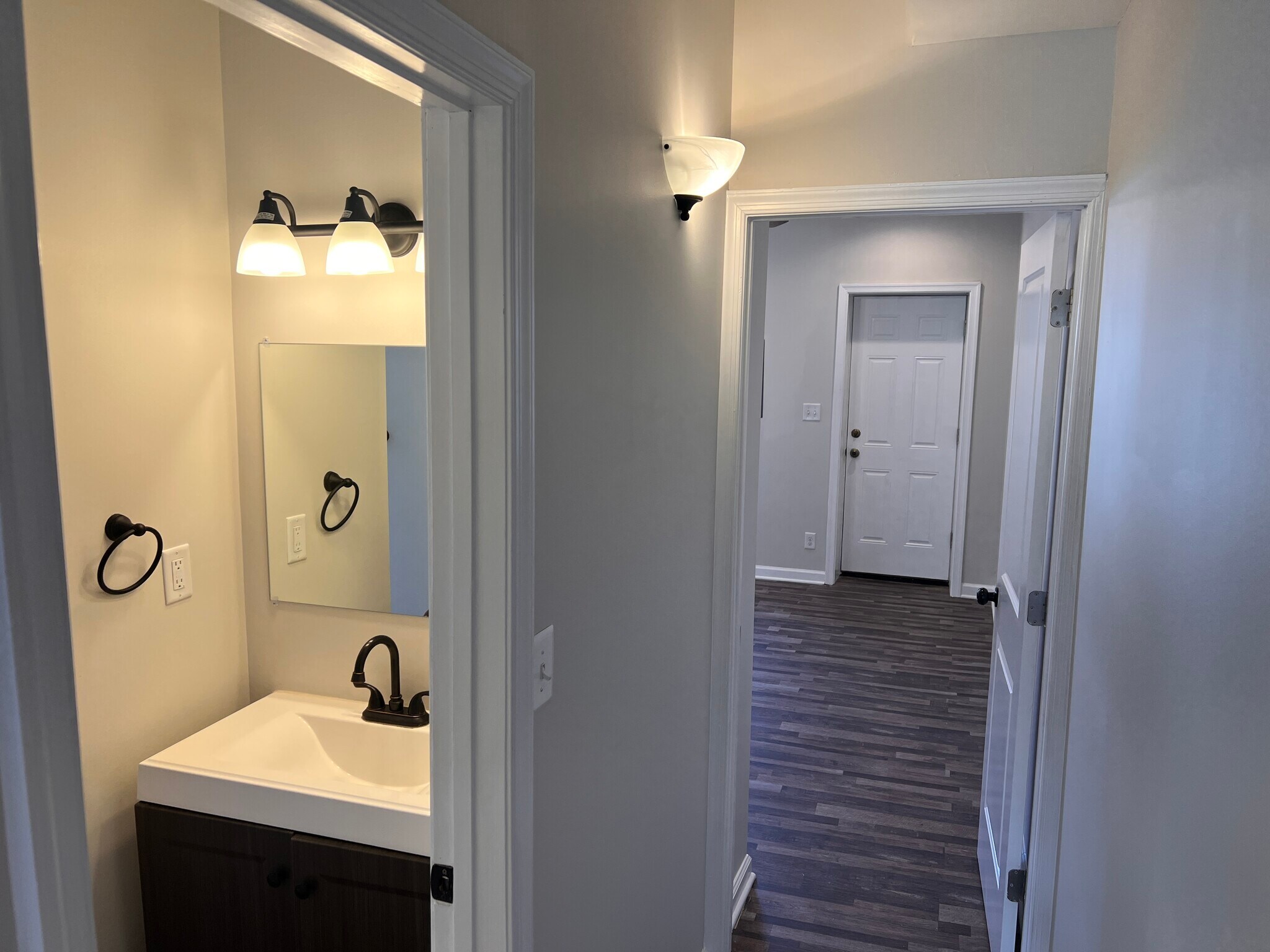 Hallway - 4654 York Rd