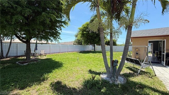 Building Photo - 1424 SE 22nd Terrace