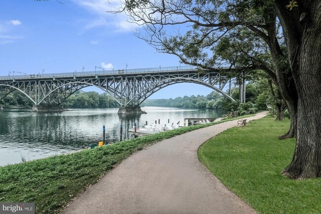 Building Photo - 23 S 23rd St