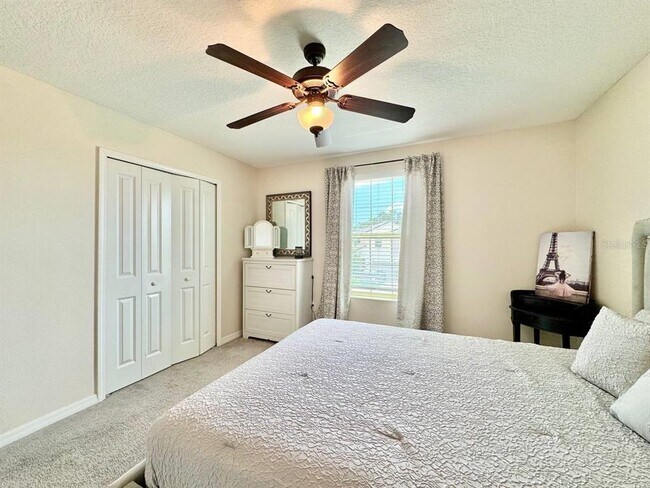 Building Photo - 10509 Carloway Hills Dr