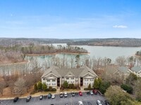 Building Photo - 1012 Harts Cove Way