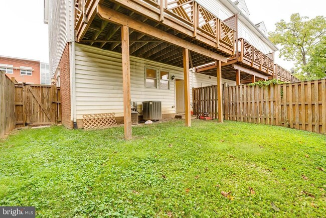 Building Photo - 2026 N Culpeper St