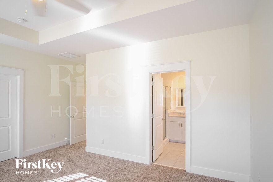 Building Photo - 106 Starling St