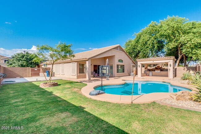 Building Photo - 17597 W Corrine Dr