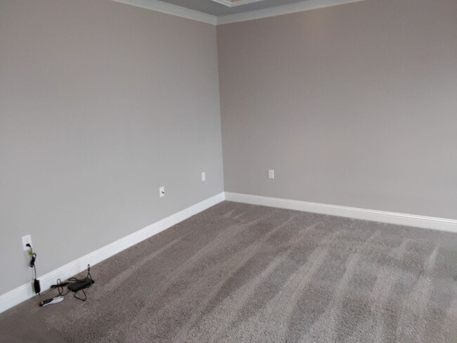 Building Photo - Nice Blanchard Home/Close to Golf course