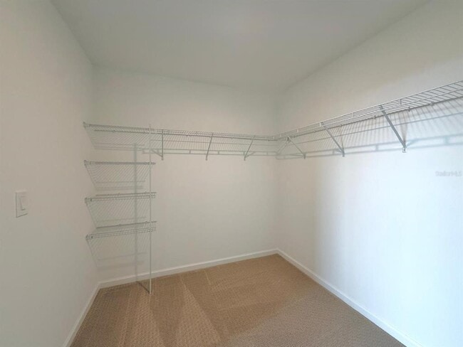 Building Photo - 1887 Pinecliff Dr