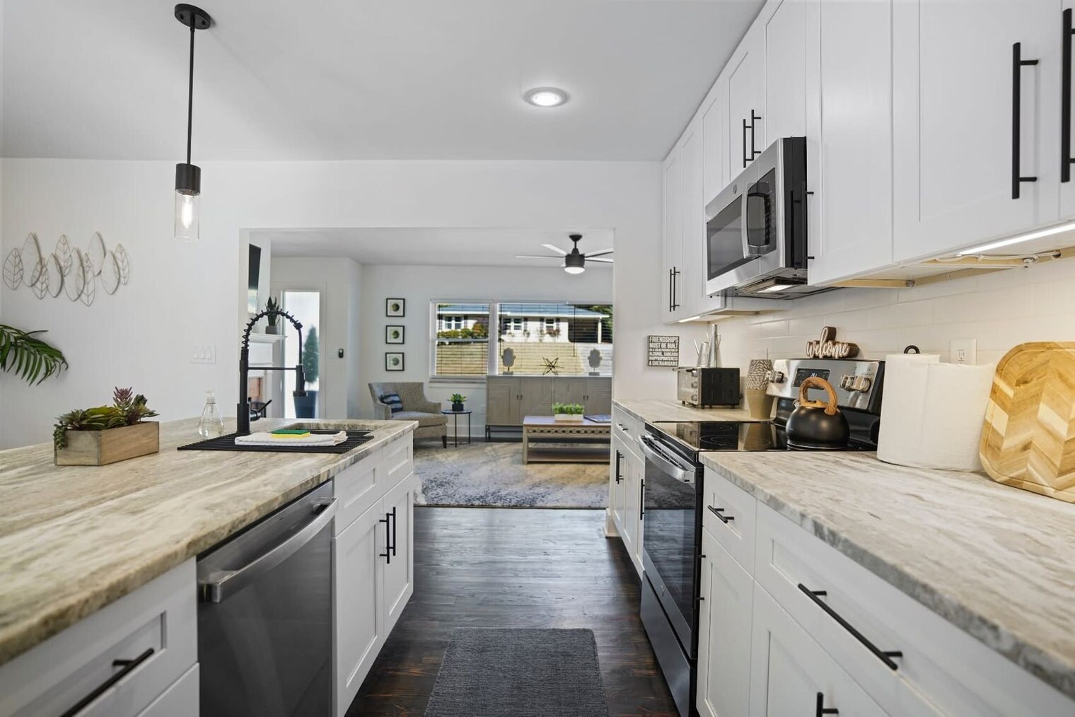 Building Photo - 2234 Edgemore Dr SE