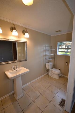 Building Photo - 16743 US-90