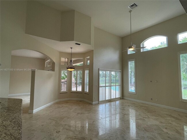 Building Photo - 3440 Carlton Ln