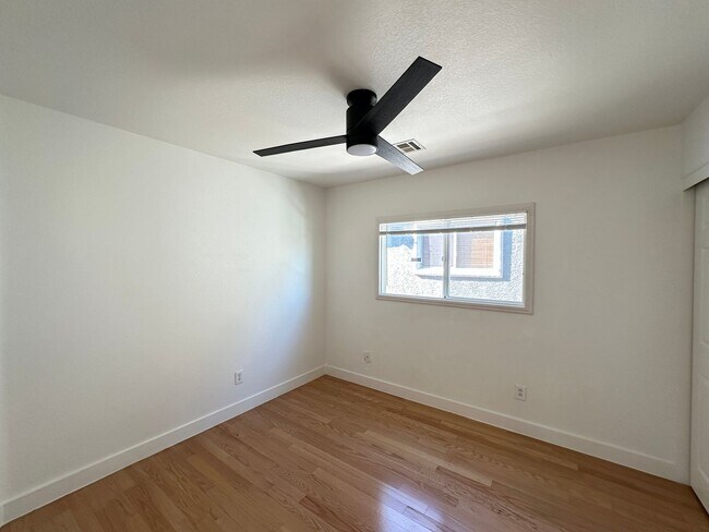 Building Photo - Summerlin West & Summerlin