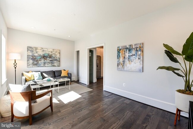 Building Photo - 5905 Eads St NE