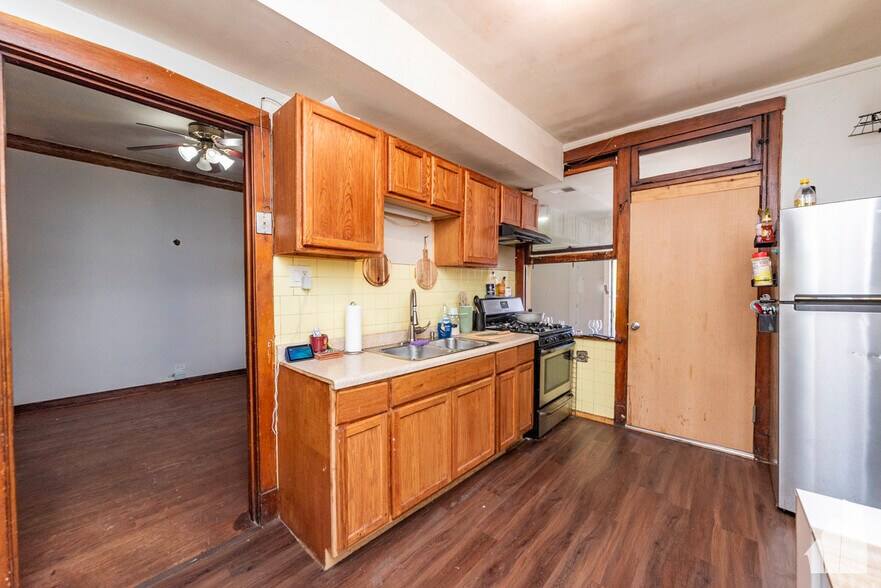 Building Photo - 3310 W Armitage Ave