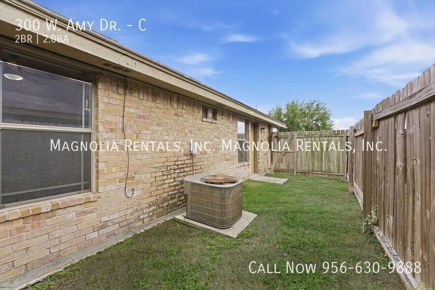 Building Photo - 300 W Amy Dr