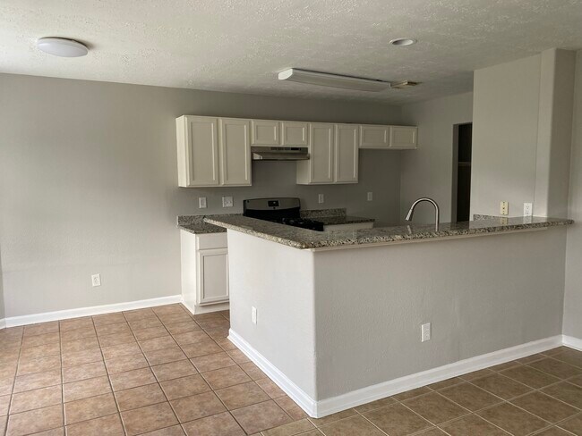 Kitchen - 6319 Foxhunter Rd