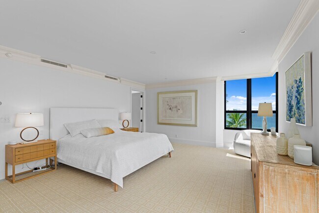 Building Photo - 3120 S Ocean Blvd