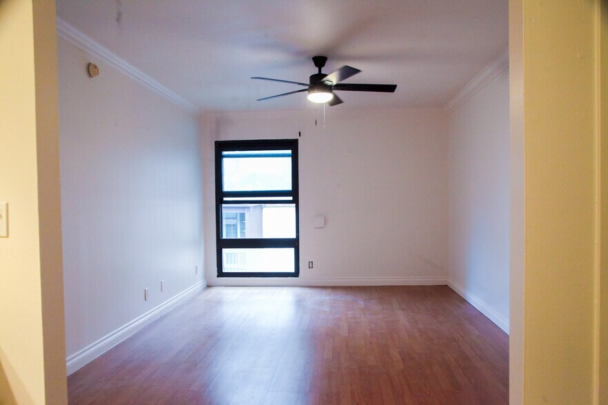 Master Bedroom - 7777 W 91st St