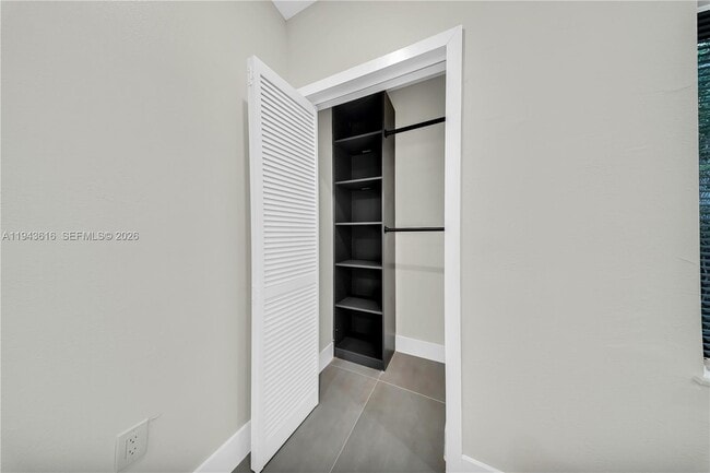 Building Photo - 807 NW 51st St