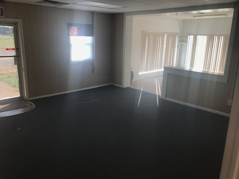 Building Photo - 139 Stonecreek Rd NW