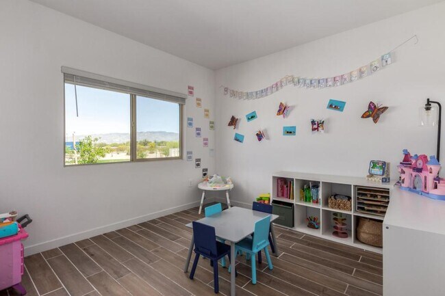 Building Photo - 12796 E Giada Dr