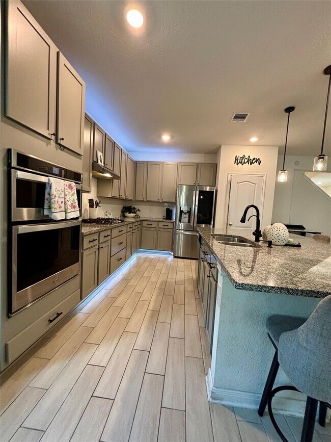 Building Photo - 734 Hardwood Grv Ct