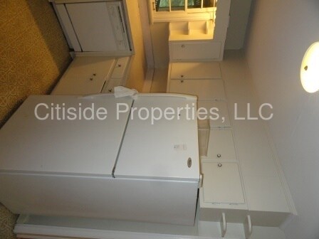 Building Photo - 950 Homewood Ct