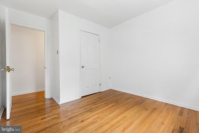 Building Photo - 172 Stirling Ct