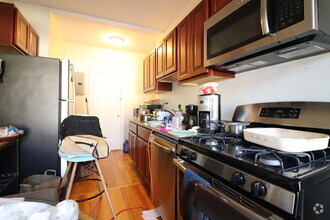 Building Photo - 84 Sutherland Rd