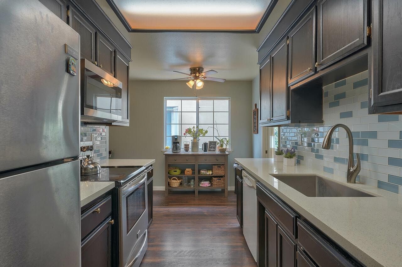 Building Photo - 245 Massolo Ct