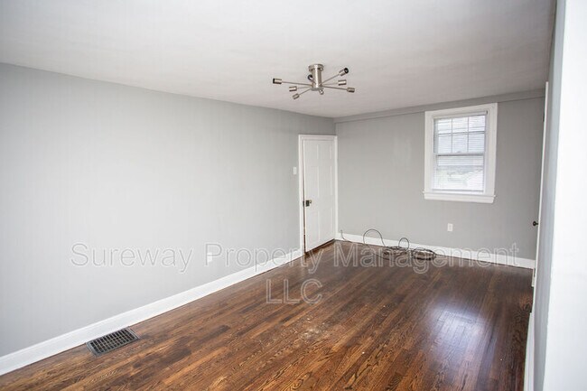 Building Photo - 220 S Church St