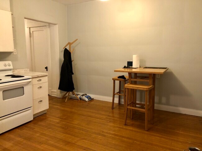 Building Photo - 1101 W Pratt Blvd