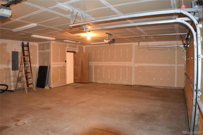 Building Photo - 14540 Rosholt Loop