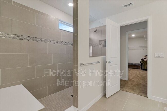 Building Photo - 5674 Arborvista Dr