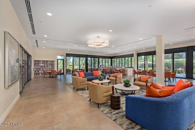 Building Photo - 7222 E Gainey Ranch Rd