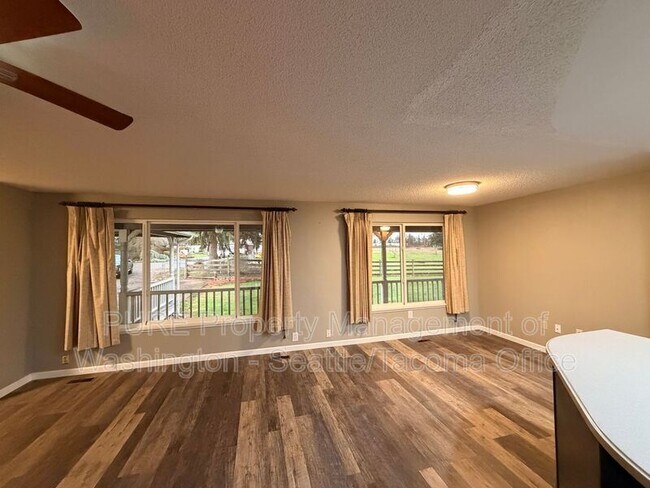 Building Photo - 18417 40th Ave E