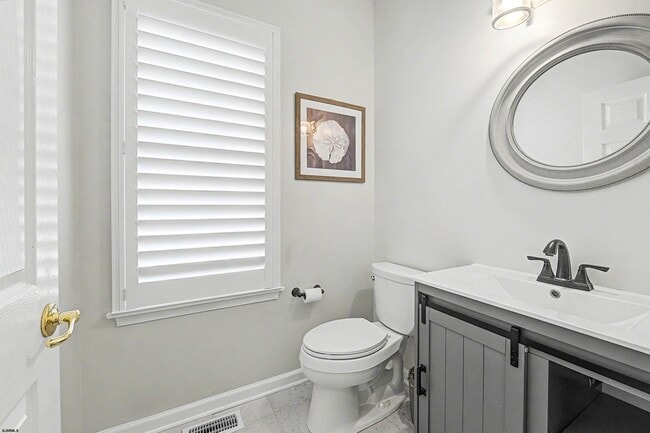 Building Photo - 2 S Coolidge Ave