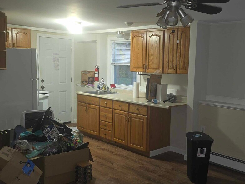 Building Photo - 278 Newcomb Rd