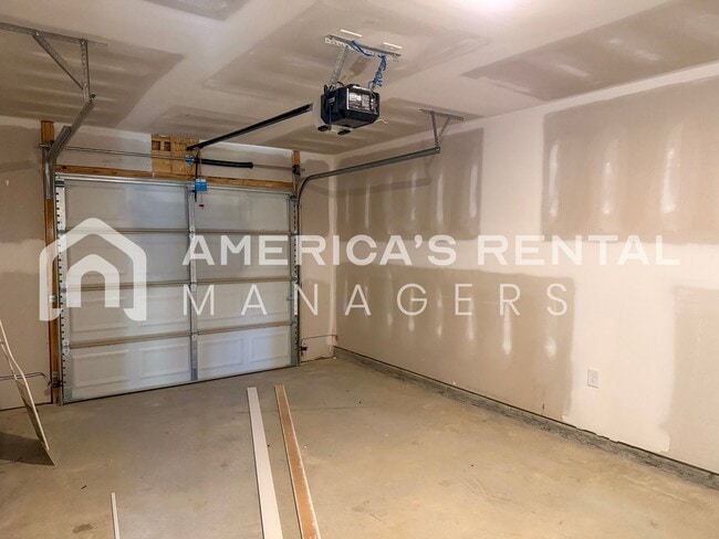 Building Photo - Coming Soon! Available to View Soon!!!