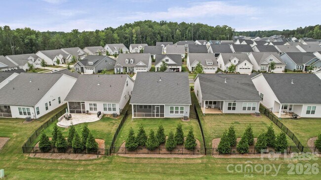 Building Photo - 8016 Brookbank Dr