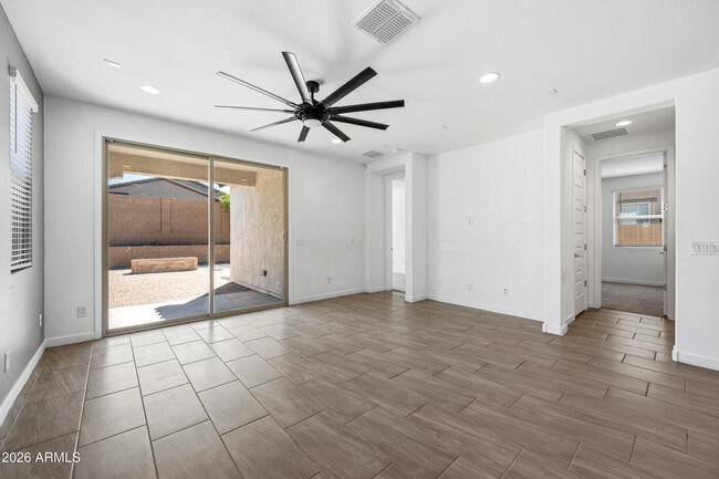 Building Photo - 1627 W Estes Way