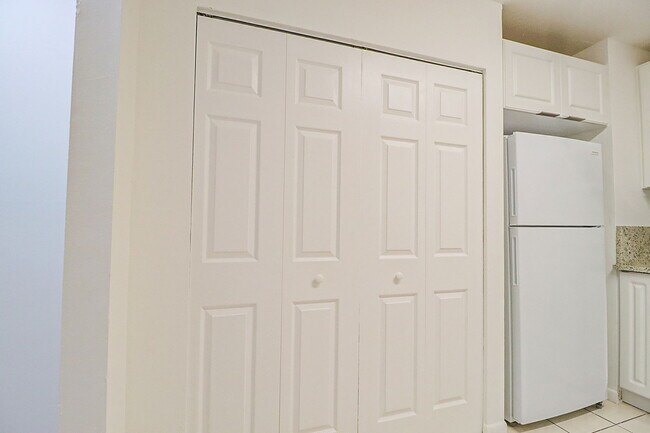 Building Photo - 3453 NW 44th St