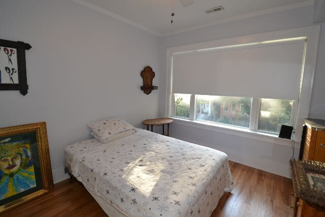 Building Photo - 3731 N Janssen Ave