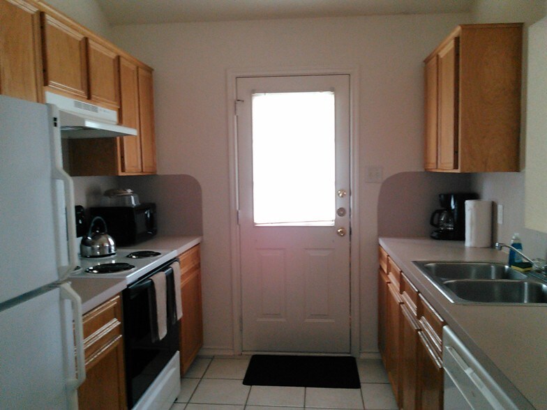 Building Photo - 4204 Alleeta Dr