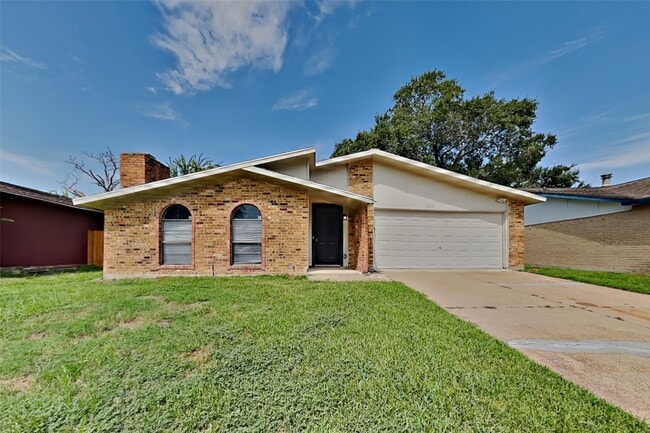 Primary Photo - 5211 Girnigoe Dr