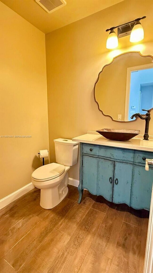 Building Photo - 388 Carrington Dr