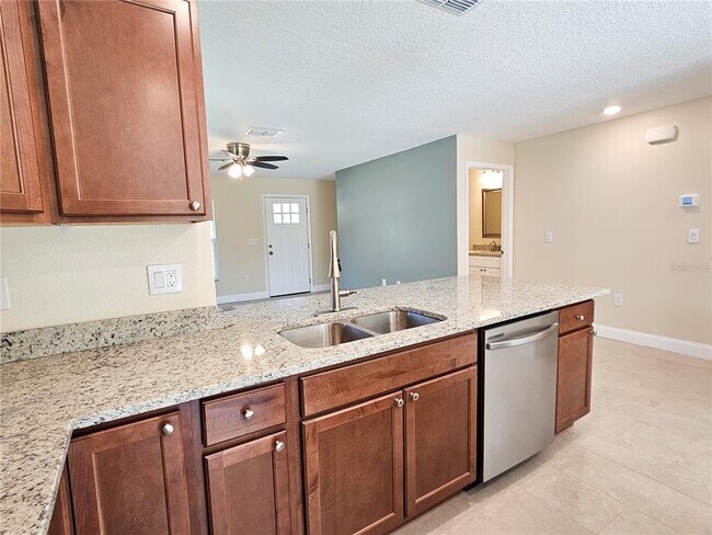 Building Photo - 6921 Central Ave