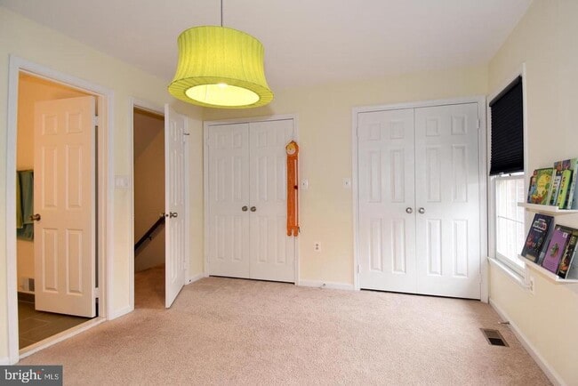 Building Photo - 5449 Grove Ridge Way