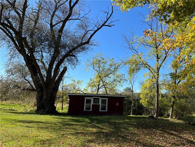 Building Photo - 3040 Agard Rd
