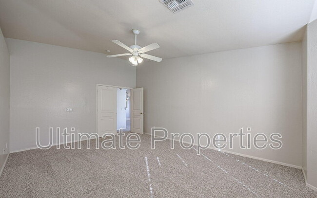 Building Photo - 11698 N 153rd Ave
