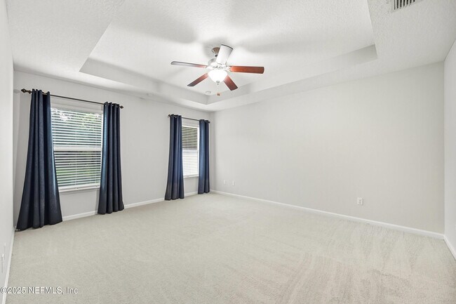 Building Photo - 15653 Mason Lakes Dr