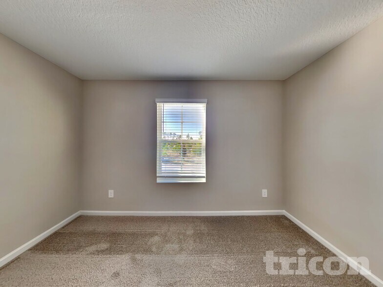 Building Photo - 56 Raphael Ln